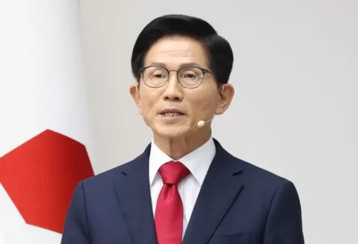 Kim Mun-soo: “Lee Jae-myung’s government has thrown a tax bomb at the people, equivalent to a stock market martial law.” Strongly criticizes the tax reform plan.