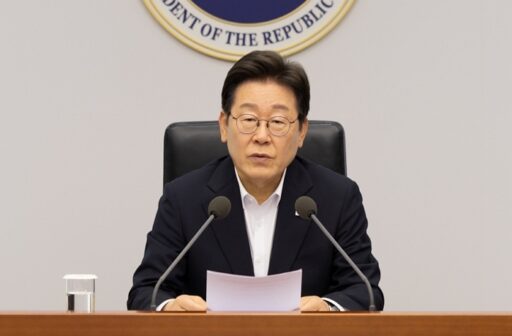 “Is Trump Preparing for a ‘Golf Meeting’?… President Lee Jae-myung on Vacation, Practicing Golf Ahead of Korea-U.S. Summit”