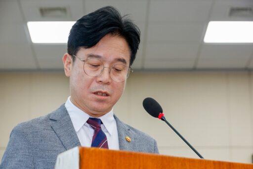 “Too Insufficient”… Minister of Employment and Labor Kim Young-hoon Officially Apologizes for Mugunghwaho Tragedy