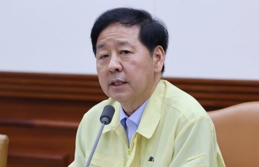 “One Word from the Head of the Korean Economy… Why the ‘Donghak Ants’ Cried Out ‘We Have to Escape the National Fund'”