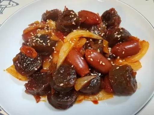 “Our child, will you take responsibility if they go to hell?”… A parent visits the teacher’s office due to stir-fried sundae school lunch.