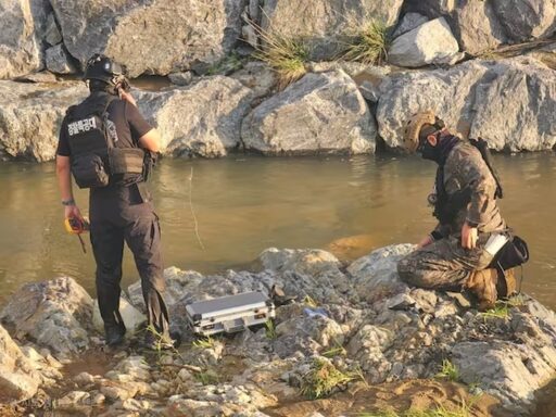“There’s something like explosives here” report, it was real… ‘Dynamite’ found in a river in Asan, Chungnam