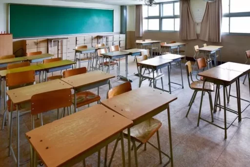 Middle school student injures female teacher’s spine by pushing her in Changwon, Gyeongnam… diagnosed with 12 weeks of treatment.