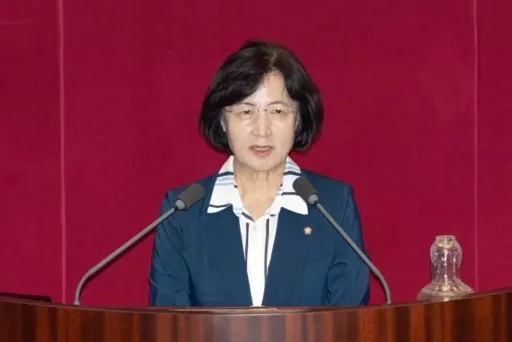 Chairperson Choo Mi-ae of the Judiciary Committee: “On the ‘room salon hospitality allegations’ regarding Jeo Gwi-yeon, it should be subject to punishment and personnel action is necessary.”